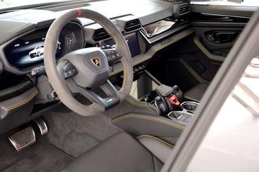 Lamborghini Urus SE — photo 5