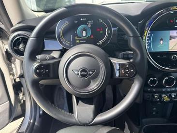 Mini 3 Portes Berline Cooper SE — photo 6