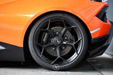 Lamborghini Huracán Performante — photo 9