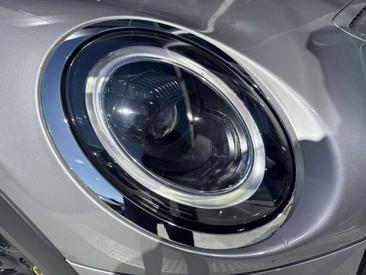 Mini 3 Portes Berline Cooper SE — photo 10