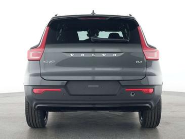 Volvo XC40 B4 — photo 3