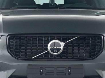 Volvo XC40 B4 — photo 4