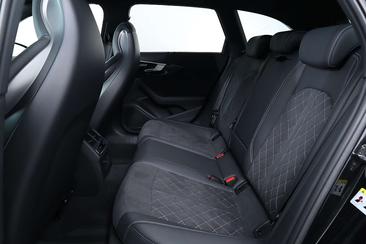 Audi RS4 Avant — photo 48