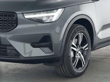 Volvo XC40 B4 — photo 9