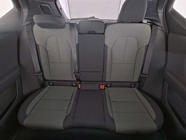 Volvo XC40 B4 — photo 12