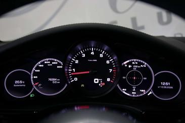 Porsche Panamera — photo 7
