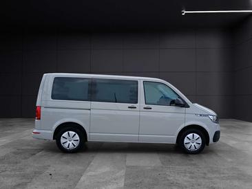 Volkswagen Multivan Van 2.0 TDI — photo 5