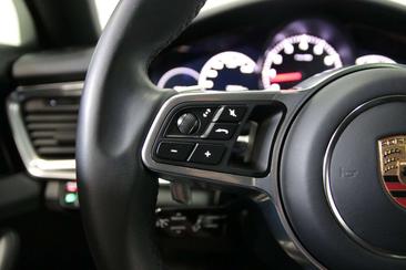 Porsche Panamera — photo 16