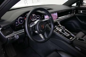 Porsche Panamera — photo 18