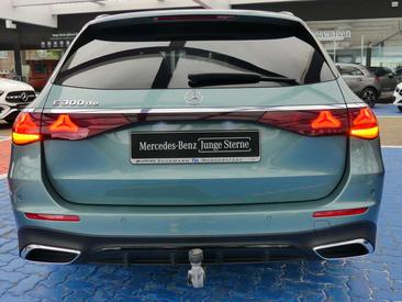 Mercedes Classe E Berline 300 E — photo 4
