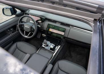 Land Rover Range Rover Sport P550e — photo 12