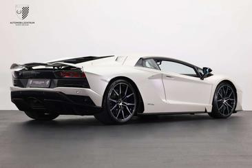 Lamborghini Aventador S — photo 6