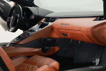 Lamborghini Aventador S — photo 11