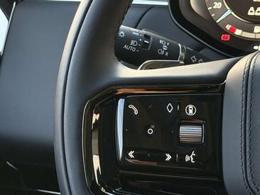 Land Rover Range Rover Sport P550e — photo 15