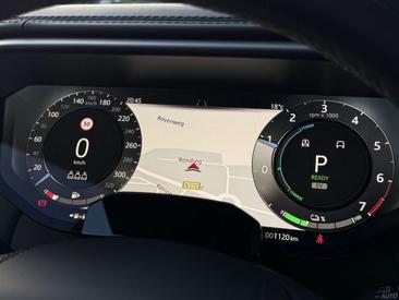 Land Rover Range Rover Sport P550e — photo 16