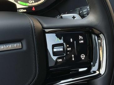 Land Rover Range Rover Sport P550e — photo 17