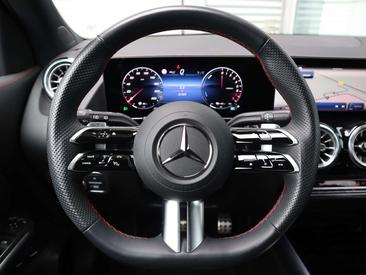 Mercedes GLA 250e — photo 13