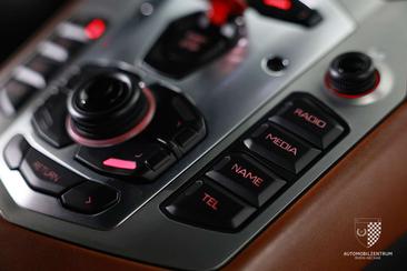 Lamborghini Aventador S — photo 19