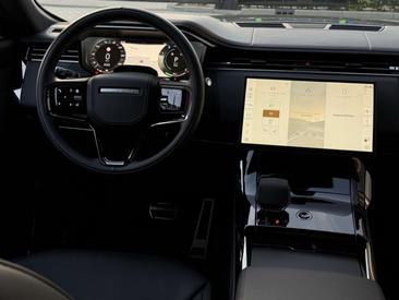 Land Rover Range Rover Sport P550e — photo 21