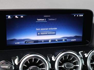 Mercedes GLA 250e — photo 22