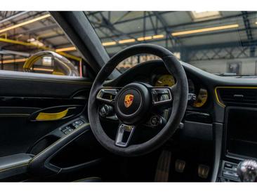 Porsche 911 Carrera T — photo 13