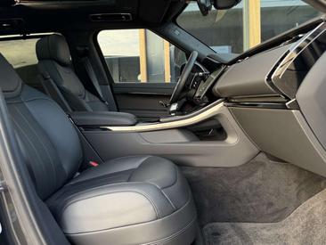 Land Rover Range Rover Sport P550e — photo 32