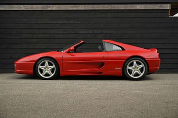 Ferrari F355 Berlinetta — photo 9
