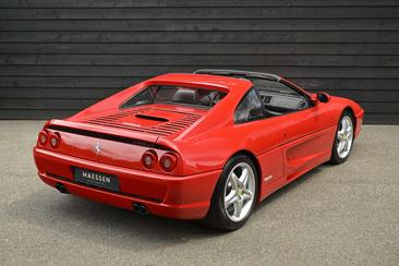 Ferrari F355 Berlinetta — photo 16