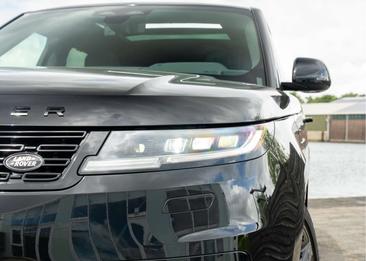 Land Rover Range Rover Sport P550e — photo 44