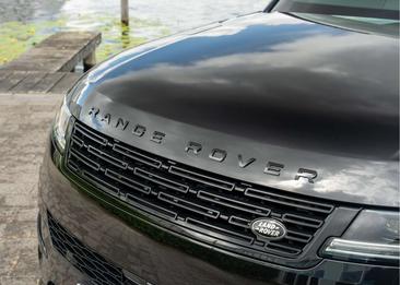 Land Rover Range Rover Sport P550e — photo 45
