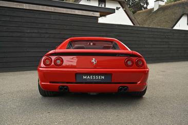 Ferrari F355 Berlinetta — photo 36