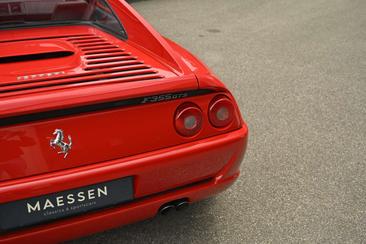 Ferrari F355 Berlinetta — photo 37