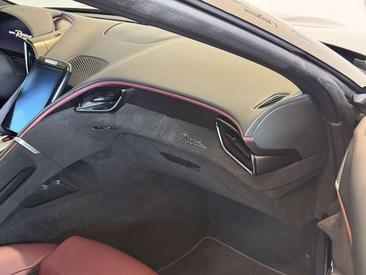 Ferrari Roma Spider — photo 15