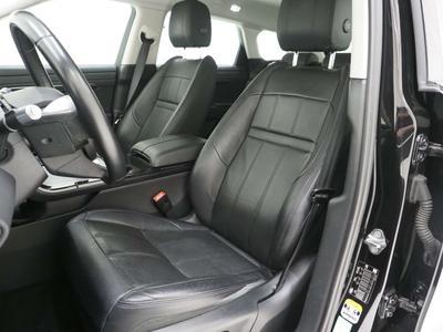 Land Rover Range Rover Evoque P300e