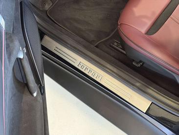 Ferrari Roma Spider — photo 27