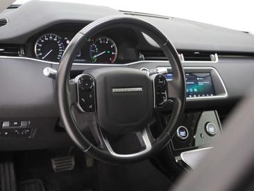 Land Rover Range Rover Evoque P300e — photo 15