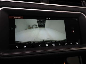 Land Rover Range Rover Evoque P300e — photo 27