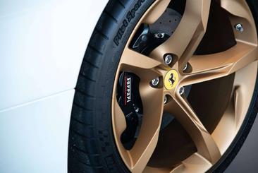 Ferrari SF90 Spider — photo 13