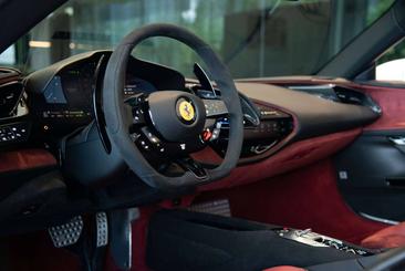 Ferrari SF90 Spider — photo 16
