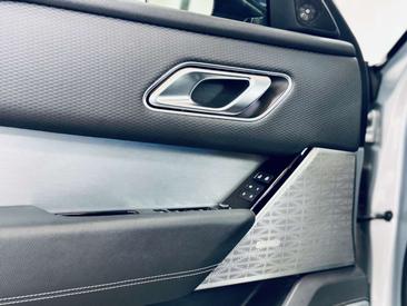 Land Rover Range Rover Velar D200 — photo 13