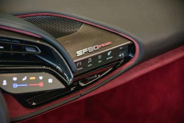 Ferrari SF90 Spider — photo 19