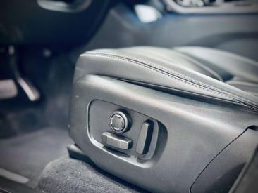 Land Rover Range Rover Velar D200 — photo 15