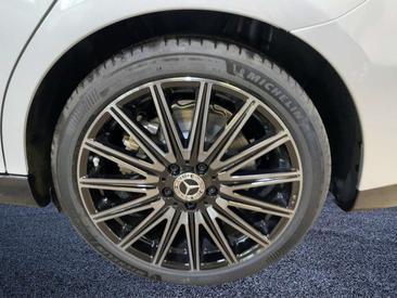 Mercedes CLA Berline 350 — photo 13