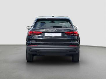 Audi Q3 35 TDI — photo 12