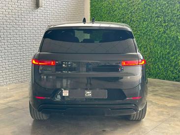 Land Rover Range Rover Sport D250 — photo 13