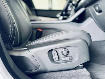 Land Rover Range Rover Velar D200 — photo 32