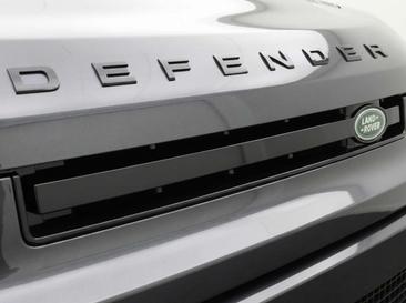Land Rover Defender 130 D300 MHEV — photo 13