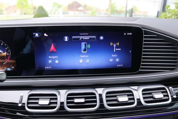 Mercedes GLE 400 E — photo 21