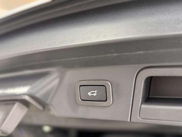 Land Rover Range Rover Velar D200 — photo 34
