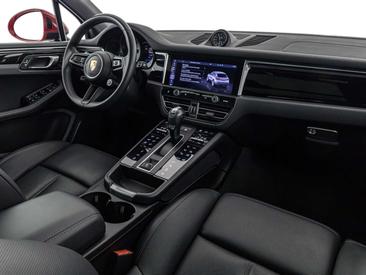Porsche Macan S — photo 10